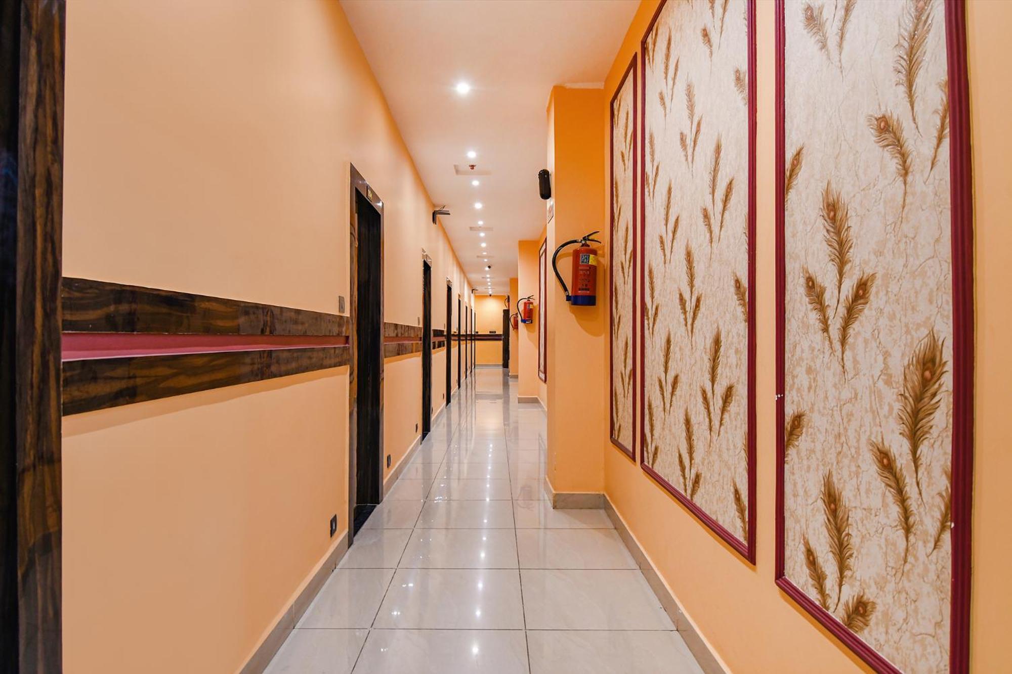Fabhotel Royal Park Inn - Nr Eden Garden Stadium Calcutá Exterior foto
